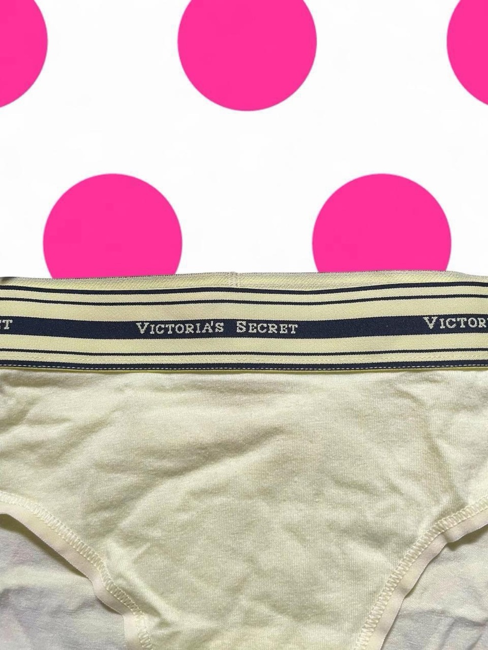 2015 NWT Victoria’s Secret • Baby Yellow / Black  HipHugger Panties • SIZE - XL